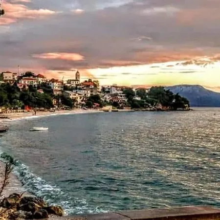 Lara * Gradac (Split-Dalmatia)