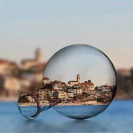 Lara * Gradac (Split-Dalmatia)